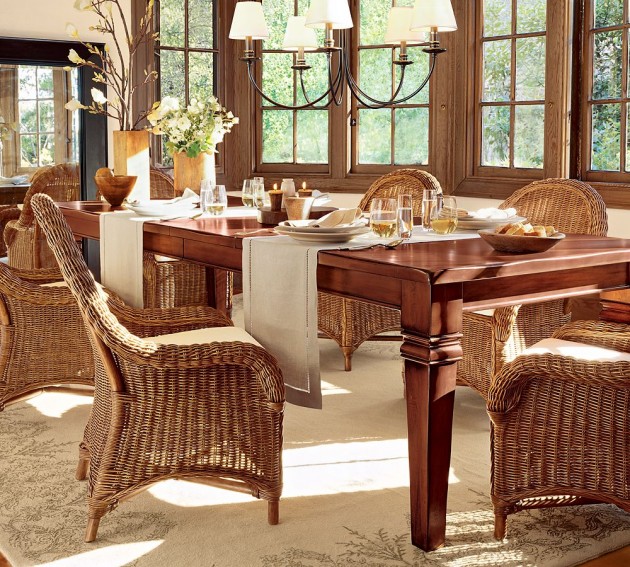 How to decorate a classic round dining table