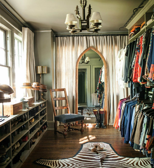 Best Tips on How to Decorate your Closet