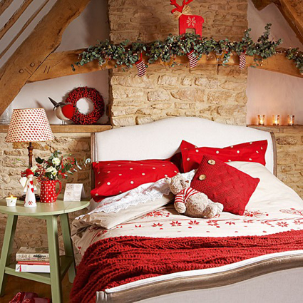 Christmas Decorating Ideas for your Bedroom
