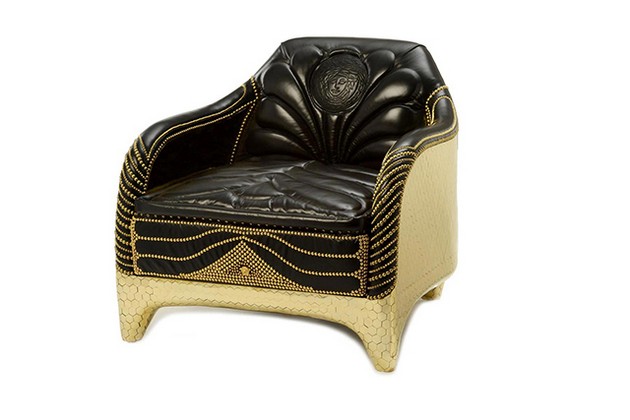 The Best Black and Gold Furniture for a Luxury House