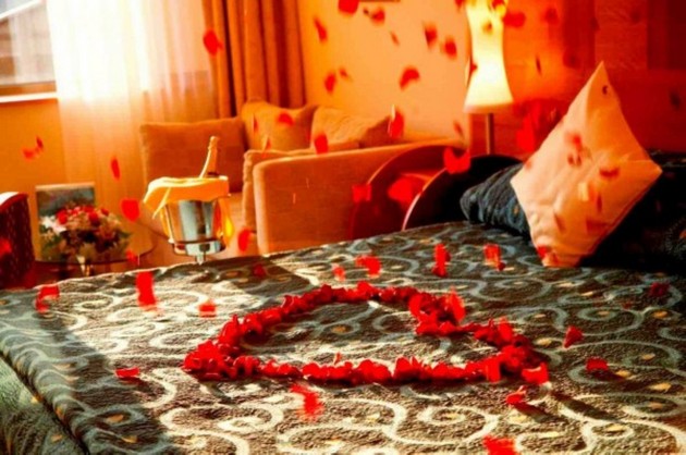 The Best Romantic Bedrooms for Valentine's Day