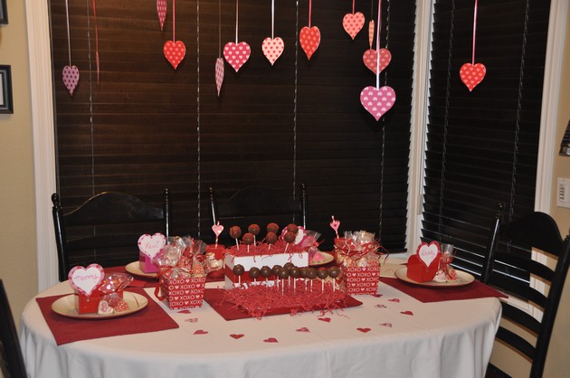 Dining Table Decoration for a Valentine's Day Dinner