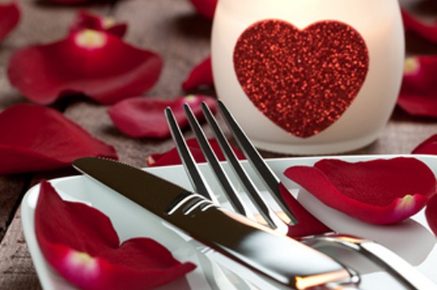 Dining Table Decoration for a Valentine's Day Dinner