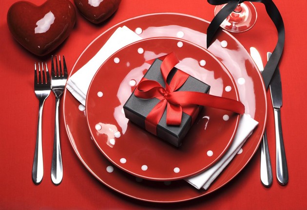 Dining Table Decoration for a Valentine's Day Dinner