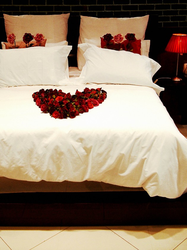 The Best Romantic Bedrooms for Valentine's Day