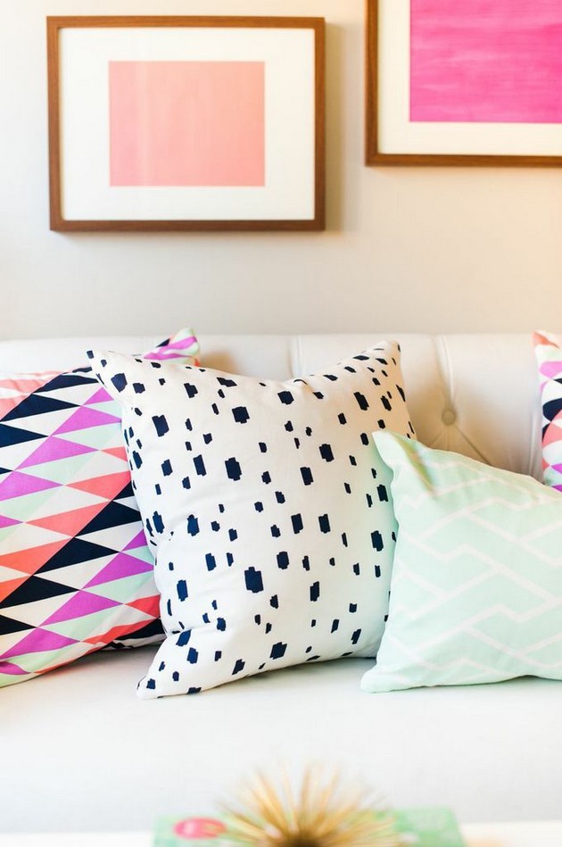 25 Ideas with Cushions that Can Change Living Room Designs