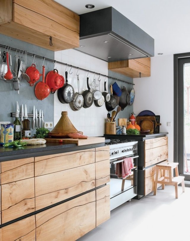 Room Decor Ideas: Small Kitchen Solutions