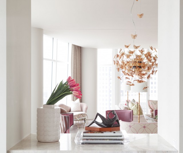 Room Decor Ideas: Meet this Feminine Apartment in Dallas, Texas