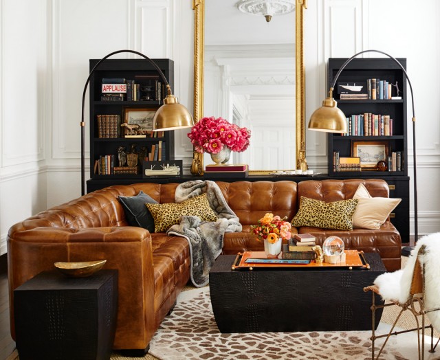 How to Use Metallic Pieces in a Living Room