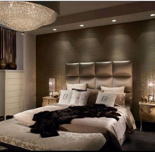 20 Luxury Bedside Tables for an Elegant Bedroom