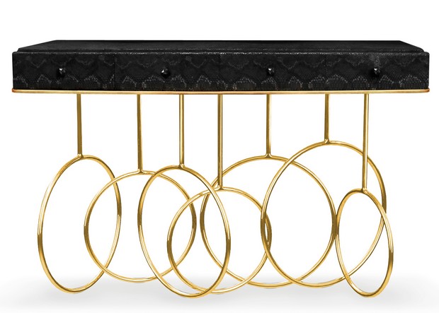 10 Classic Chic Consoles for Hallway Design