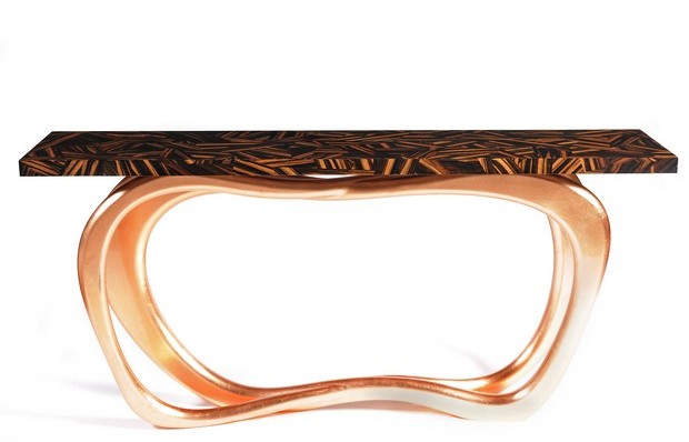 10 Classic Chic Consoles for Hallway Design