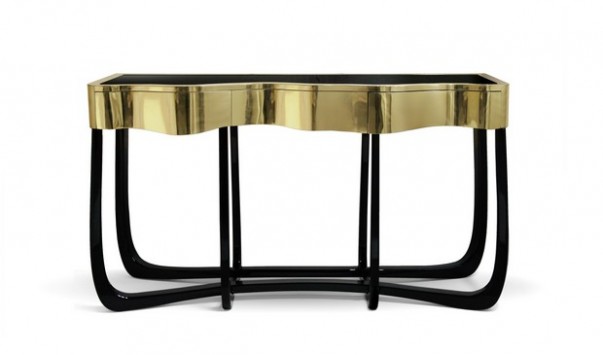 10 Classic Chic Consoles for Hallway Design