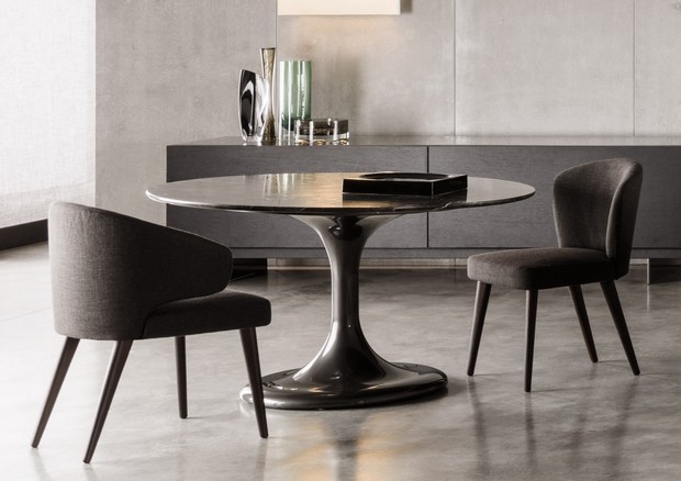 10 Round Dining Tables for a Glamourous Dining Room Design