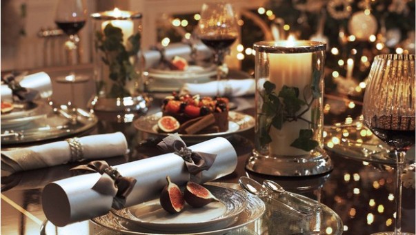 10 Luxury Christmas Decorating Ideas for Table Setting