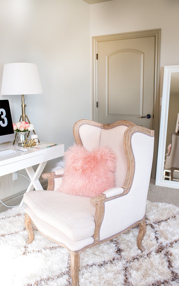 How to Get a New Style at Home with Furs