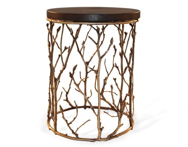 Trendy Side Table Designs to use on Hallway
