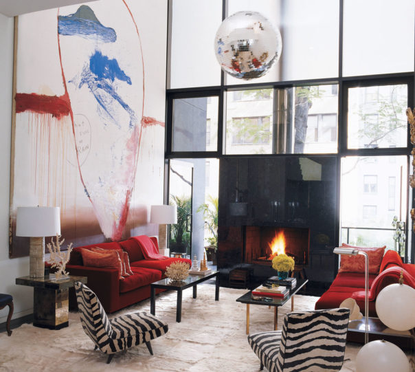 Most Stylish Living Rooms with Fireplaces to Copy for Winter