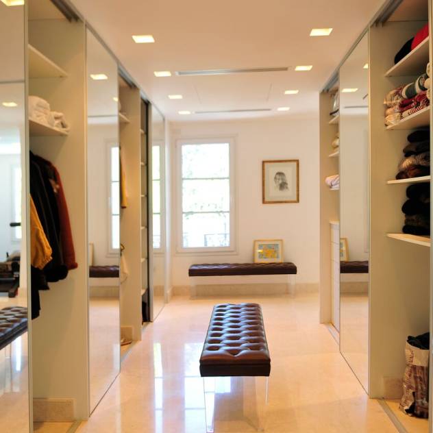 8 Tips to Know How to Maximize Space in Your Wardrobe