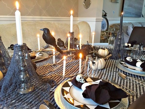 Have a Stylish Party with These Halloween Decorations ➤ To see more news about the Interior Design Ideas, subscribe our newsletter right now! #interiordesignideaa #bestdesignideas #roomdecorideas #halloweendecorations #halloweendecorideas