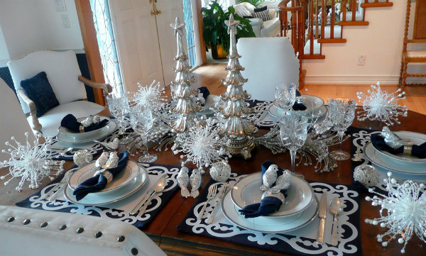 How To Create a Luxury Dining Table Decoration For Christmas